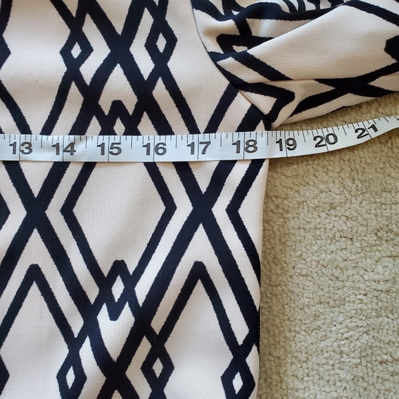 Isaac Mizrahi Live! Geometric pattern open jacket blazer size 2 (XS) black beige - Picture 10 of 10